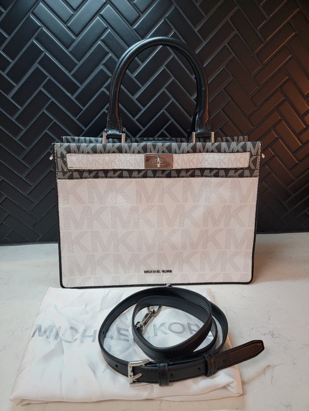 NWT Michael Kors Tatiana Large Belted Satchel – Elegant Black/White MK Logo